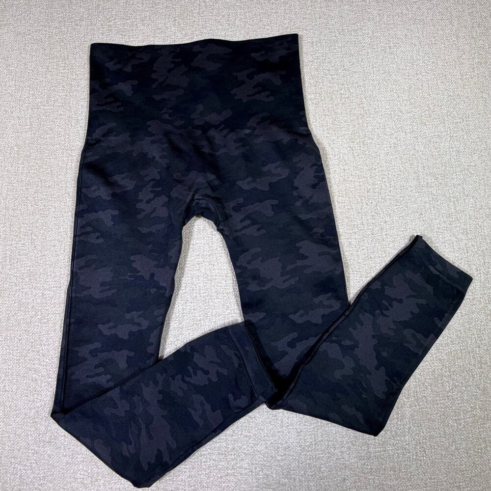 Spanx Women 1X Green Black Camo High Rise Stretch Compression Legging Activewear